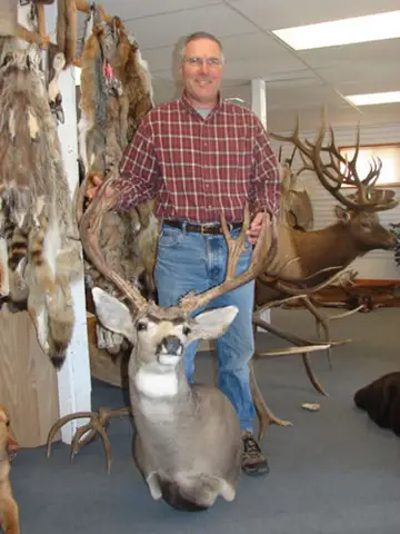 Taxidermy work from the Bragging Room, photo 92
