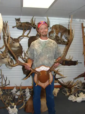 Taxidermy work from the Bragging Room, photo 106
